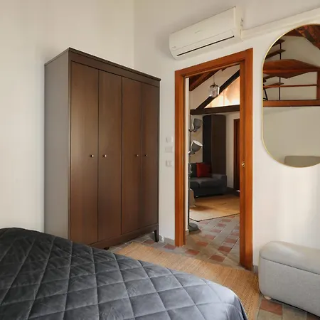 Apartament Navigli Flat Torricelli *